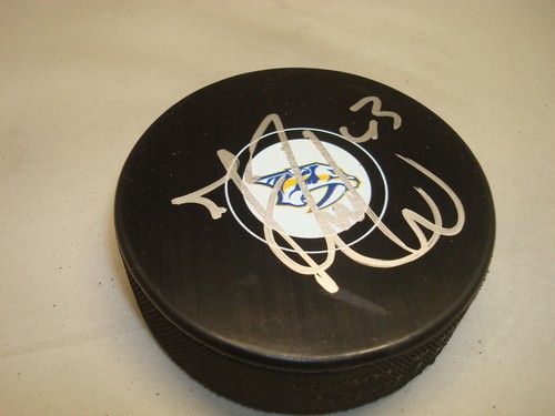 Mike Ribeiro signed Nashville Predators Hockey Puck handsigniert 1B - Bild 1 von 2