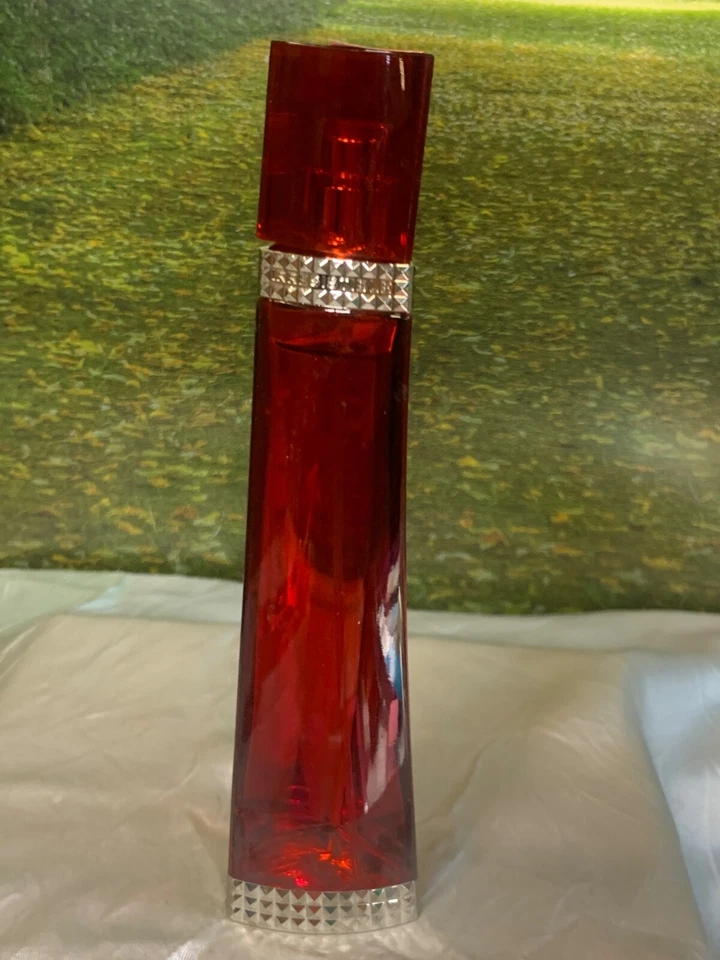 GIVENCHY АБСОЛЮТНО НЕОТРАЗИМЫЙ 50 МЛ EDP СПРЕЙ - Изображение 2 из 3