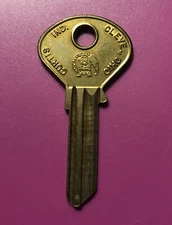 Curtis brand key blank R2   R-2                                            [KB6]