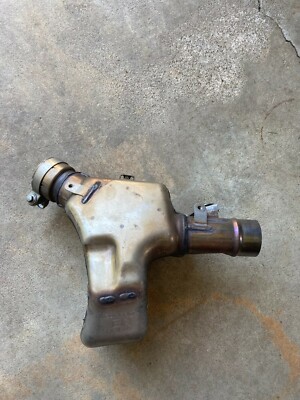 2019 Kawasaki Ninja ZX6r Exhaust Mid Muffler Catalytic Converter