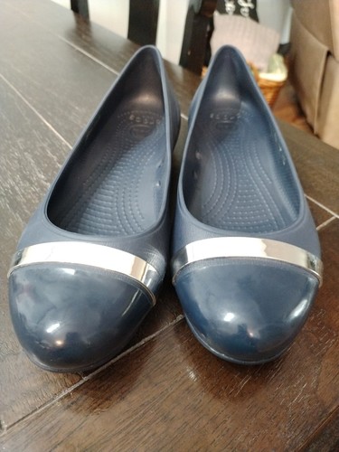 CROCS BALLERINA FLATS NAVY WITH SILVER WOMENS SIZE 9