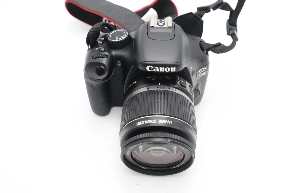 Cámara Canon 550D DSLR 18,0 MP con 18-55 mm, obturador 3769, buen estado Foto 3 de 4