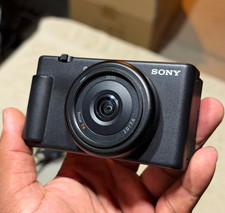 Sony ZV-1F Black Compact Vlog Camera 20.1MP 4K f/2