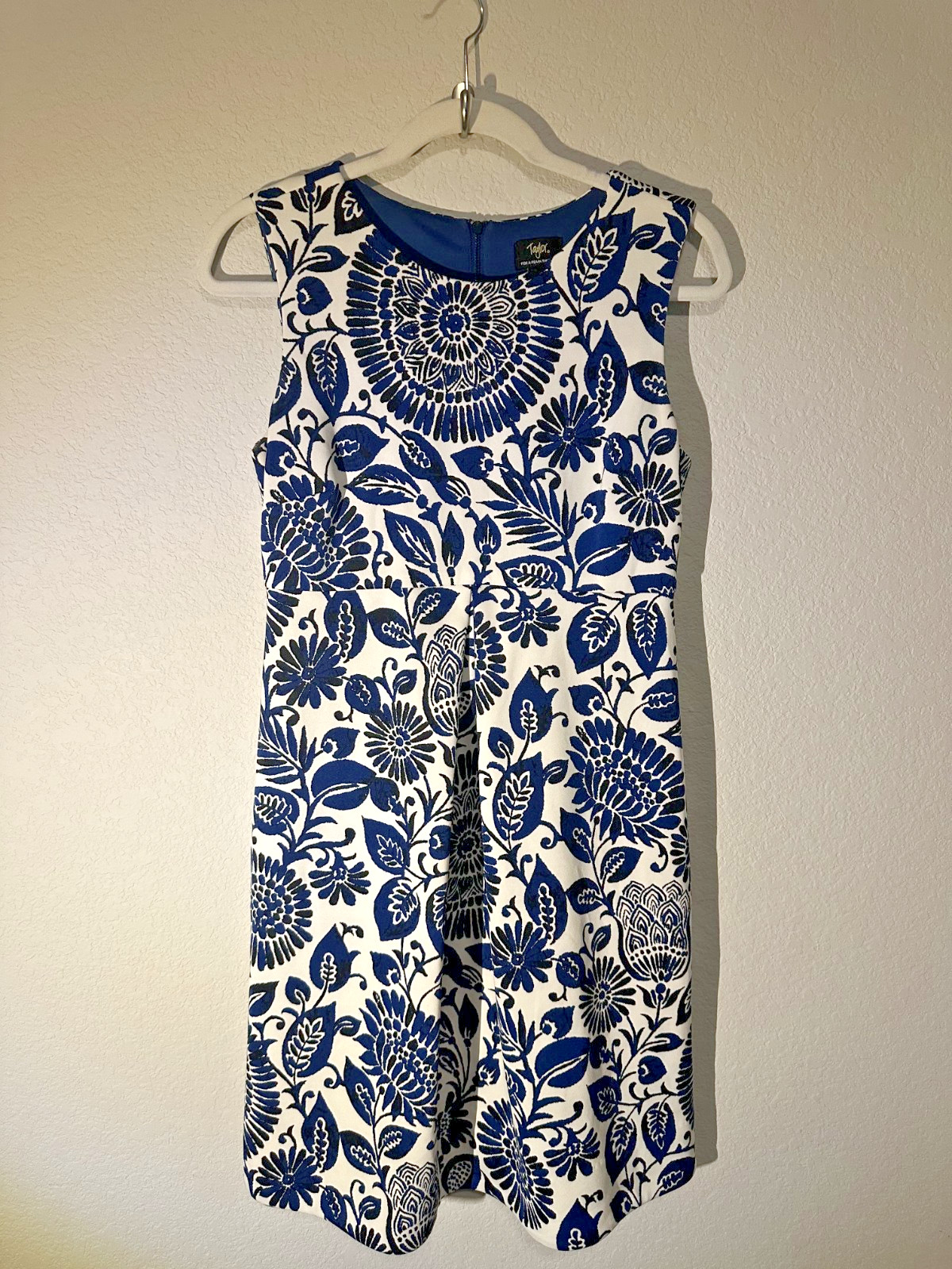 A Pea in the Pod Maternity Dress Blue Flower Size Small Aline Dress
