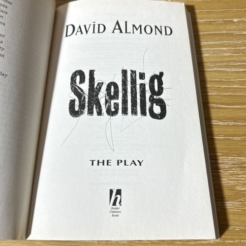 Skellig The Play by Almond David PB (R4.5) - Picture 4 of 9