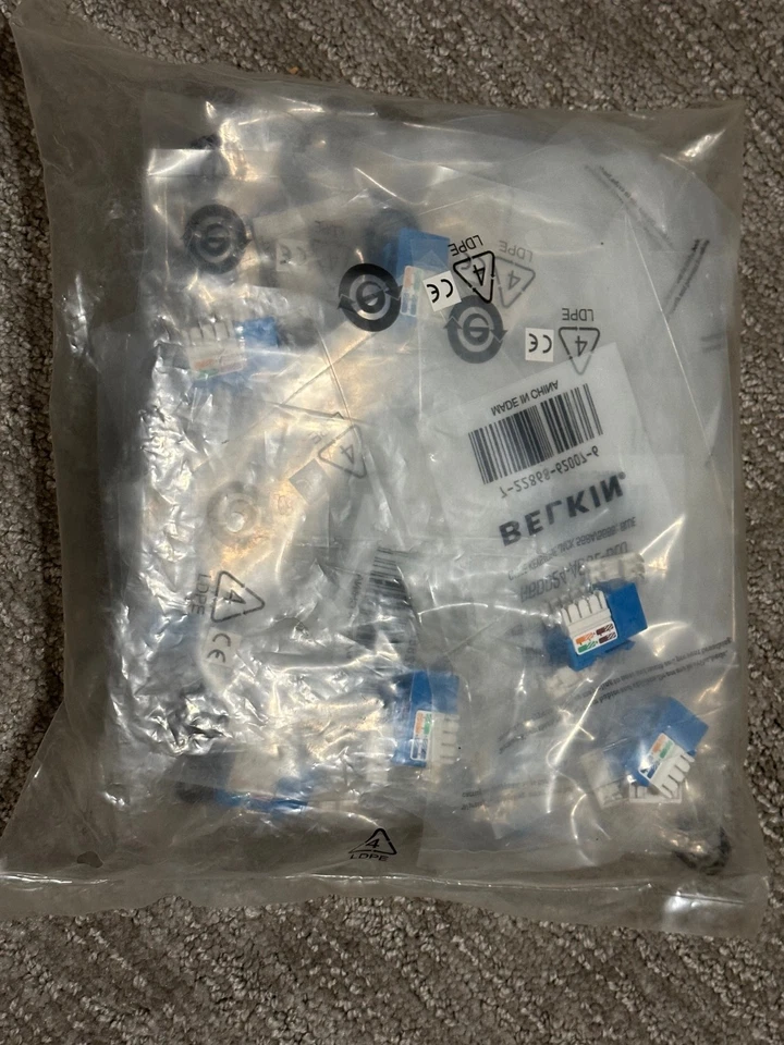2 Bolsas de 25: Belkin Cat.5e Keystone Jack 568A / 568B Azul R6D024-AB5EBL25 - NUEVO Foto 2 de 3