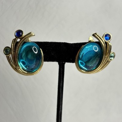 Vintage Trifari Under The Sea Kunio Matsumoto Turquoise Cabochon Clip On Earring