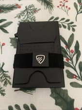 Minimalist RFID Blocking Slim Card Holder Wallet for Men, Woman Holds 4-6Cards