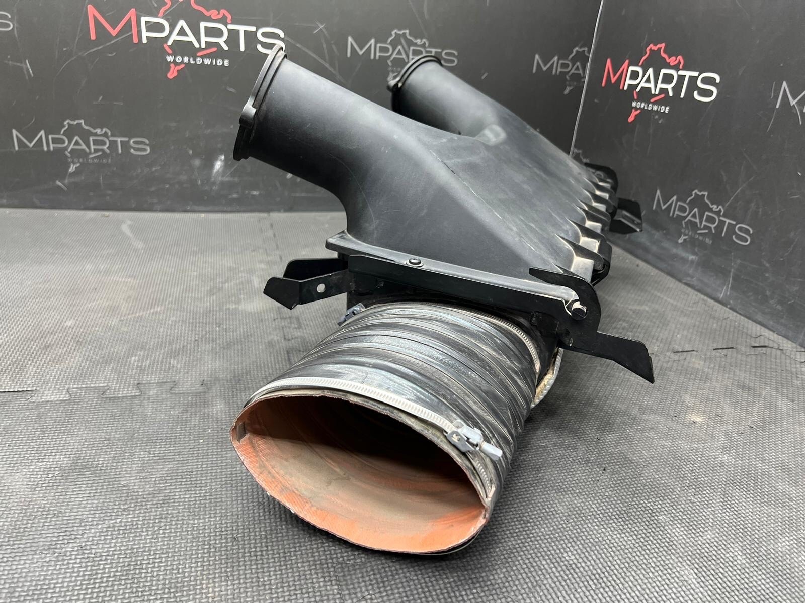 Air Cleaner Filter Box Duct Assembly 315204 318480 OEM 14-16 Ferrari 488