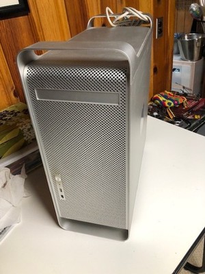 PowerMac G5, 2 GHz 512MB RAM, Mac 0S 10.3.2, Keyboard, Mouse, Install CD,Booklet
