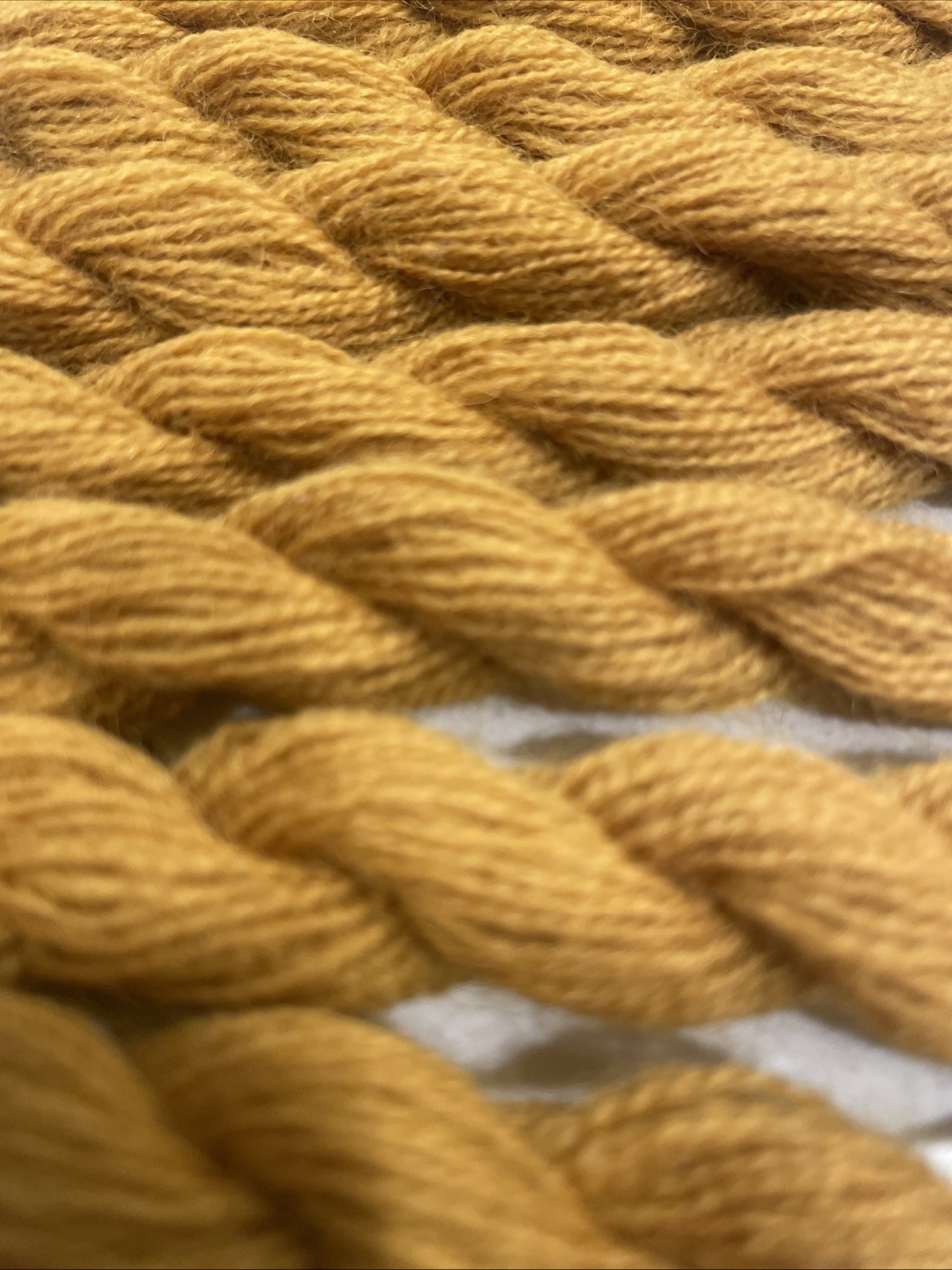 DMC Broder Medicis Laine Tapestry Wool 27.3 Yards Skein - Co