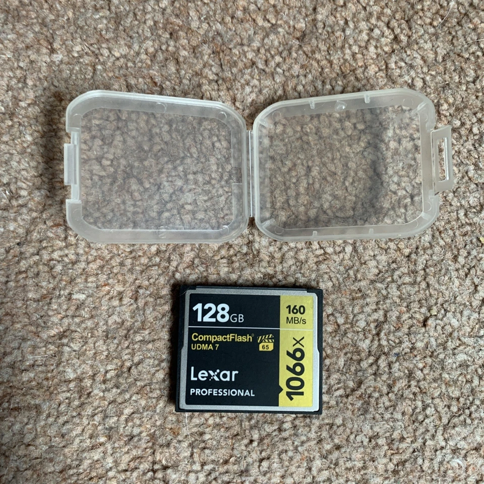 Lexar Professional 1066x 128GB CompactFlash Card, Up to 160MB/s with case - Image 2 of 3