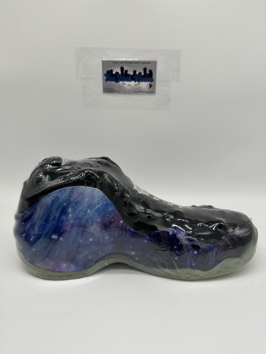 Size 10 - Nike Air Foamposite One NRG galaxy 2012 Size 10 - Nike Air Foamposite One NRG galaxy 2012