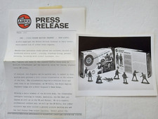 AIRFIX Modern British Infantry 1/32 Model Figures 1977 RELEASE PRESSER PHOTO