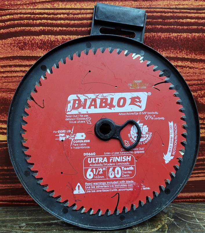 Diablo Ultra Finish 6-1/2in Blade (60 Teeth) D0660 (NEW)