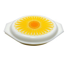 Vintage Pyrex Daisy Sunflower Divided Casserole Dish 1.5 Qt Yellow with Lid 063