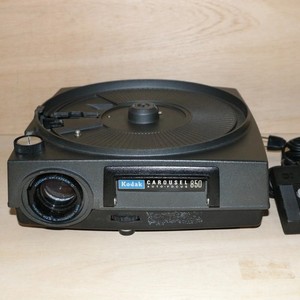 Kodak Carousel 850 Auto-Focus Partially Tested SEE DESCRIPTION. 