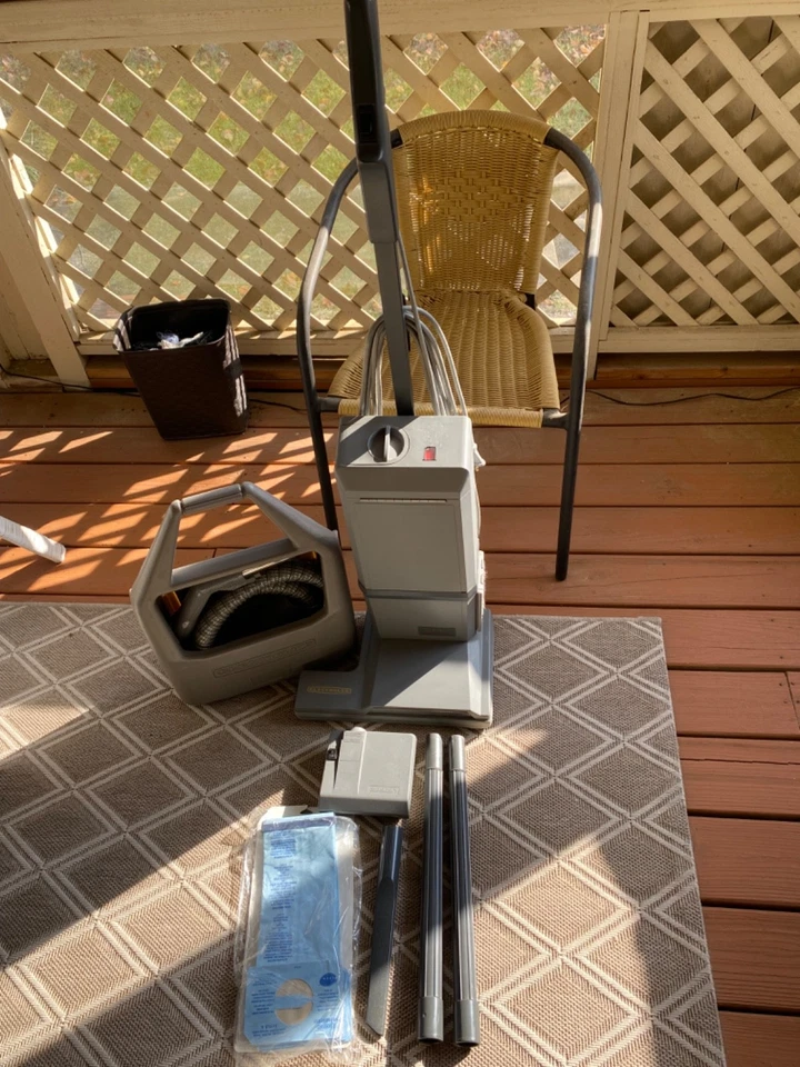 Electrolux Epic Series 3500 SR Upright Vacuum with Hose Brush Attachments-works - Image 2 of 4