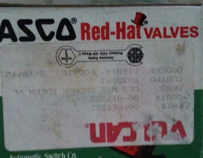 ASCO RED HAT # PSF 8262D22 SOLENOID VALVE FOR AIR/WATER? NEW OLD STOCK IN BOX