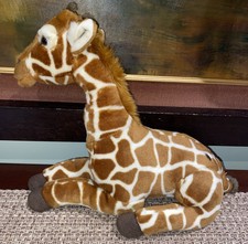 FAO SCHWARZ Giraffe Plush Stuffed Animal Sitting 11  X13  Realistic looking NWOT