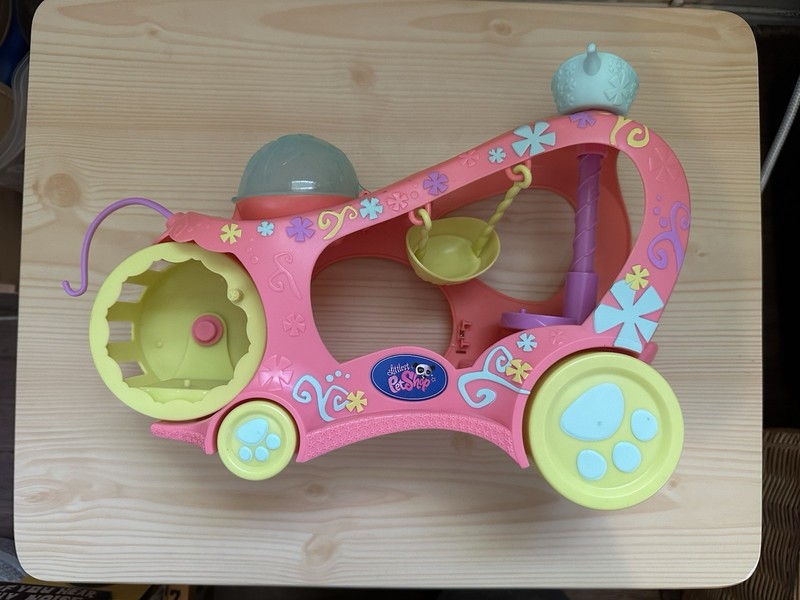 Hasbro Littlest Pet Shop Paw Powered Cruiser - Minor Scuffs