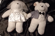 HEARTWARMERS Bride & Groom Bears. Wedding. (#1937R&J)