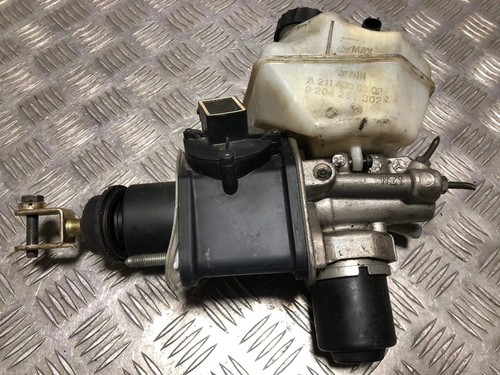 MERCEDES-BENZ E W211 Bremszylinder A2114300302 3.20 Diesel 165kw 2004 29011438