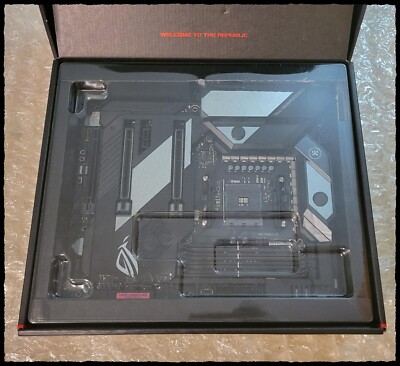 ASUS ROG Crosshair VIII Formula (Bios 5302) X570 AM4 ATX Motherboard 201