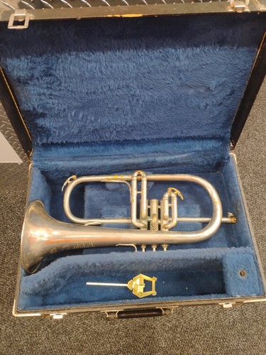 SUMMER ☀️ SALE Vintage Early Couesnon Bb Flugelhorn Plus Case , Lyre PLAYER
