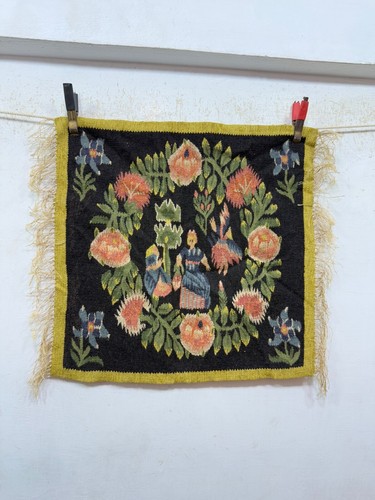Vintage Beautiful Hand Woven Swedish Scandinavian Wool Weaving Tapestry Kilim