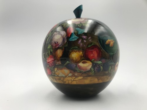 Apple Lacquer Box, Art Deco, Wooden box for jewelry, 6" height, Unique - Picture 2 of 10