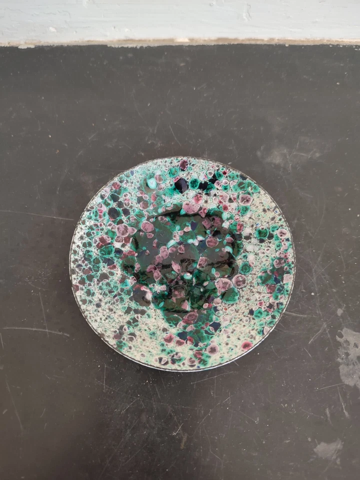 Petite coupelle en cuivre émaillé ronde mouchetée - Photo 2/4