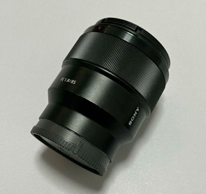 SONY FE mm F1.8 SELF