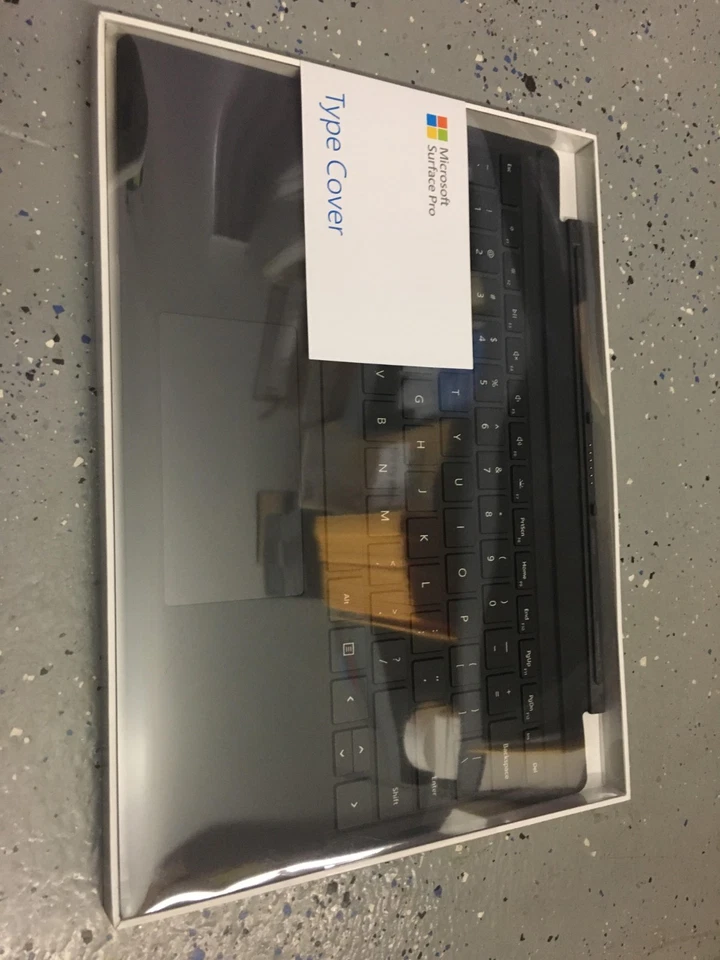 Microsoft Surface Pro  7, 6, 5, 4, 3  Type Cover Keyboard FMM-00001 BLACK - Image 3 of 4