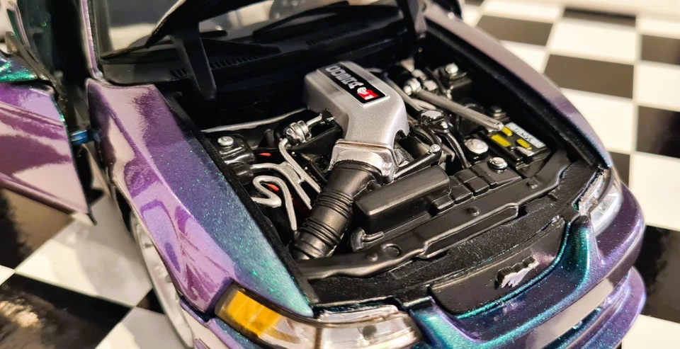 (MODIFICADO) "1 de una clase" 1/18 2000 Ford Mustang SVT COBRA R de MAISTO (SIN USAR, EN CAJA) Foto 4 de 4