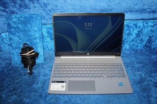HP 15 dy2702dx 15" FHD 256 GB SSD 8 GB RAM Laptop Intel Core i3 1115G4 Silver