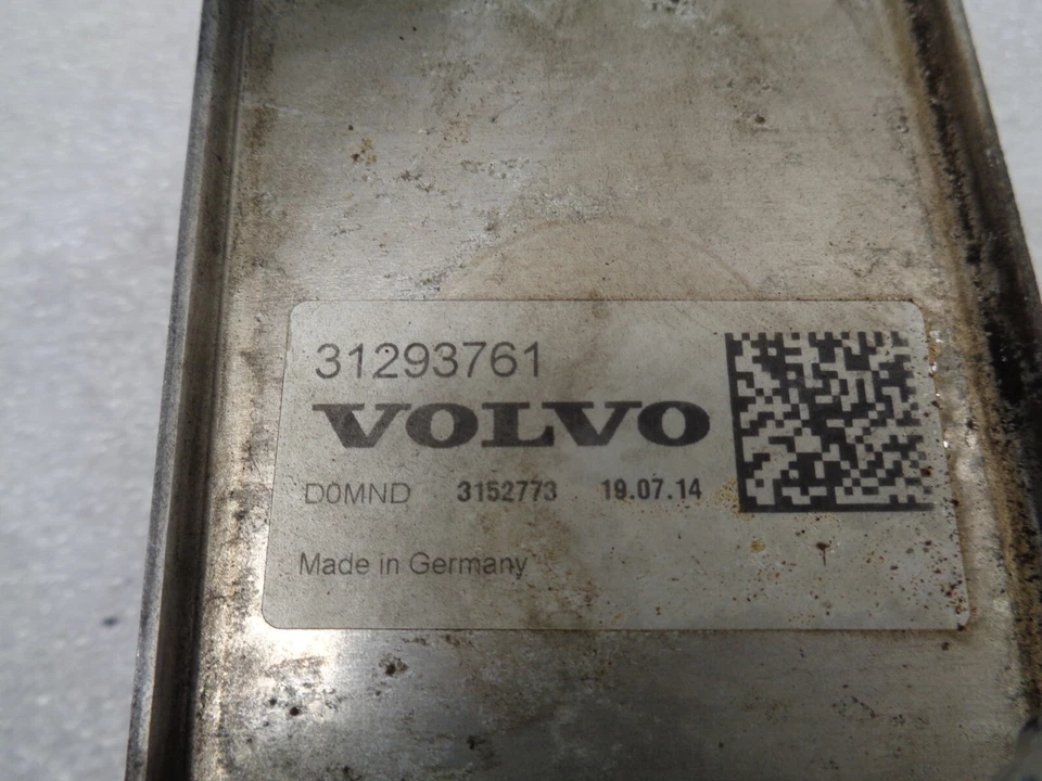 Enfriador de aceite de motor Volvo S60 T5 2015-2018 2,0 L 31293761 OEM AK240596 Foto 2 de 4