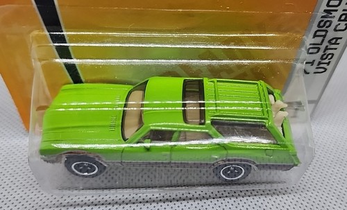 Matchbox Lime & Olive Green '71 Oldsmobile Vista Cruiser Heritage Classics x 2 - Picture 7 of 12