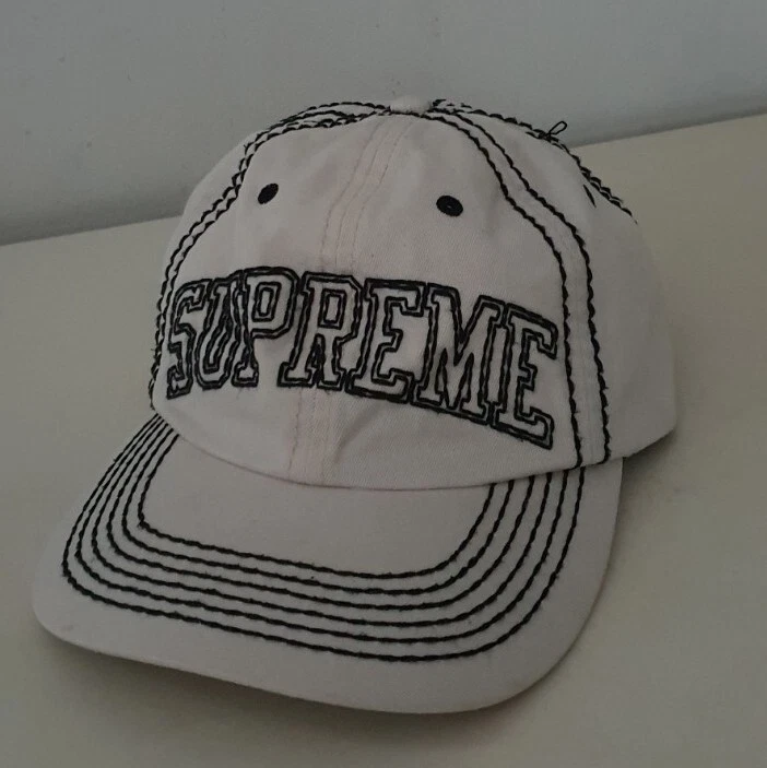 Chapeau FW20 Supreme Big Stitch 6 panneaux bonnet naturel crème 