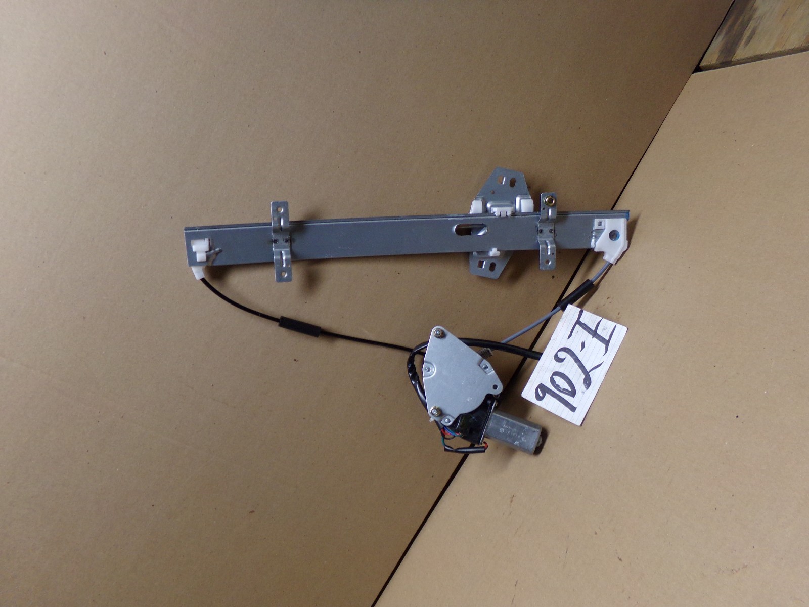 98 99 00 01 02 Accord 4 Door FRONT DRIVER Side Window Regulator W/ Motor #902-E