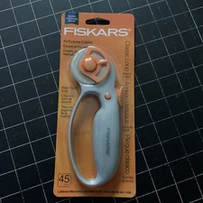 FISKARS Classic Loop Rotary Cutter 45mm Blade Safety Lock NEW