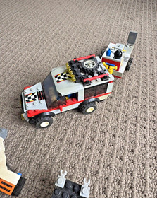 LEGO City 4433 Dirty Bike Transporter & Bulk Lego Lot 1kg Mixed Bricks