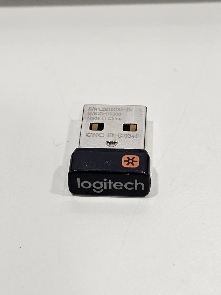 Logitech K400 Plus keyboard RF Wireless - Gray Tested Working Good Clean - Image 2 of 4