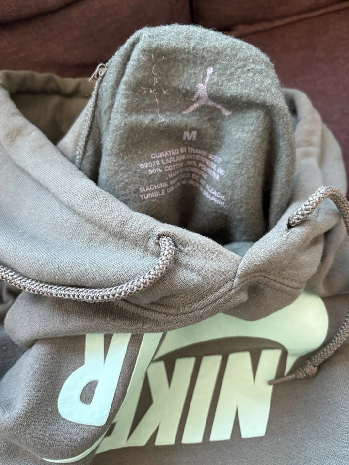 Sudadera con capucha Travis Scott x Nike Air Jordan Highest In The Room Cactus Jack Olive Med Foto 3 de 3