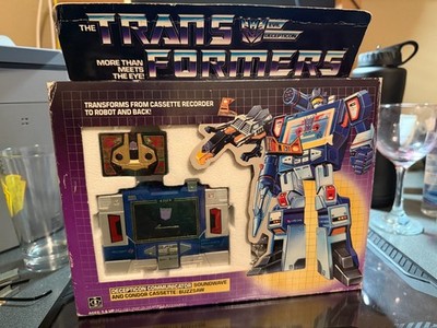 G1 Transformers Soundwave with Buzzsaw 1984 Pre-Rub