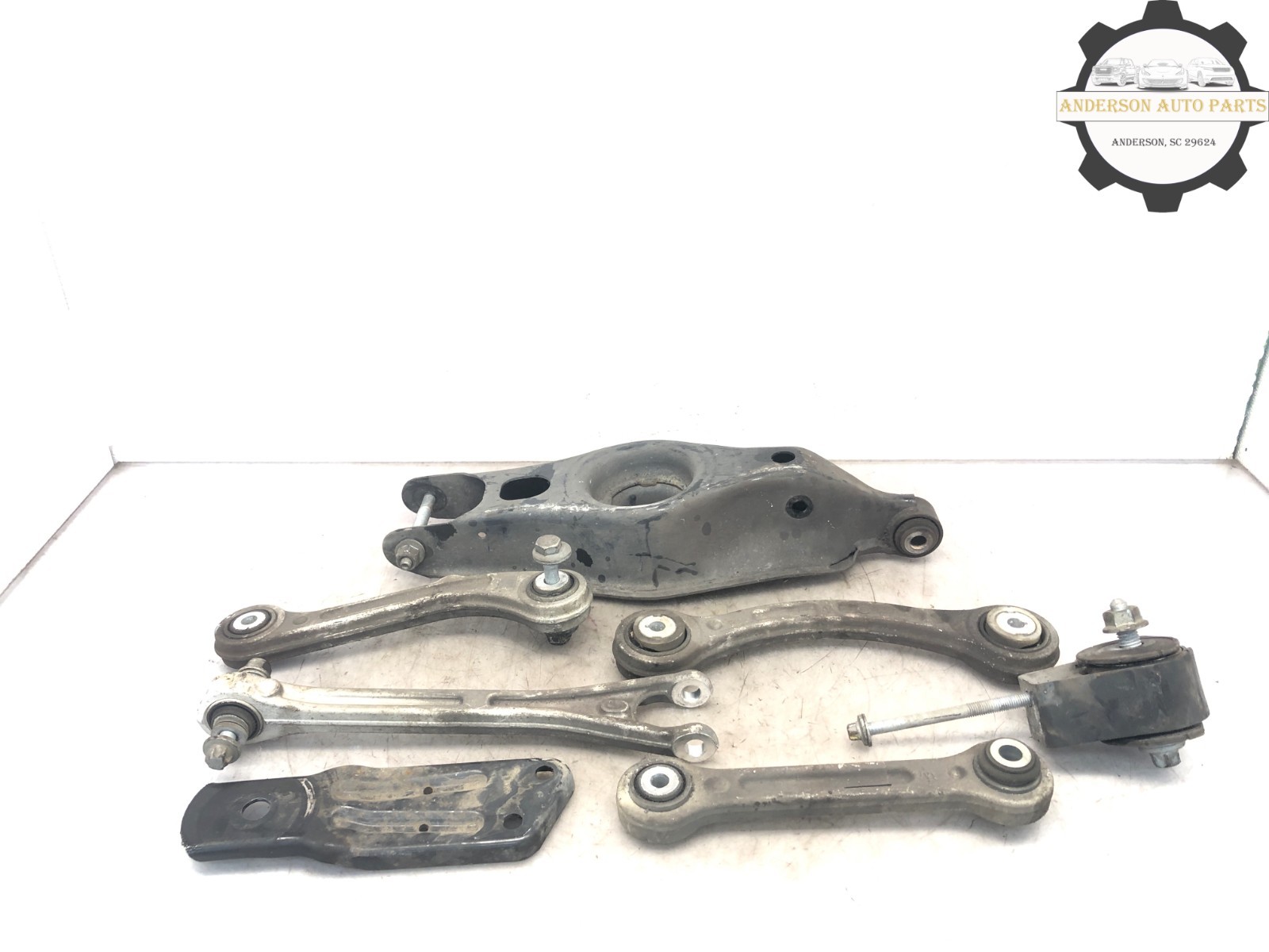 2014-2020 MASERATI QUATTROPORTE LEFT DRIVER REAR CONTROL ARM SET OEM