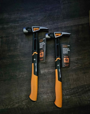 Fiskars PRO 28 oz Milled-face Framing Hammer (BOTH HAMMERS INCLUDED)
