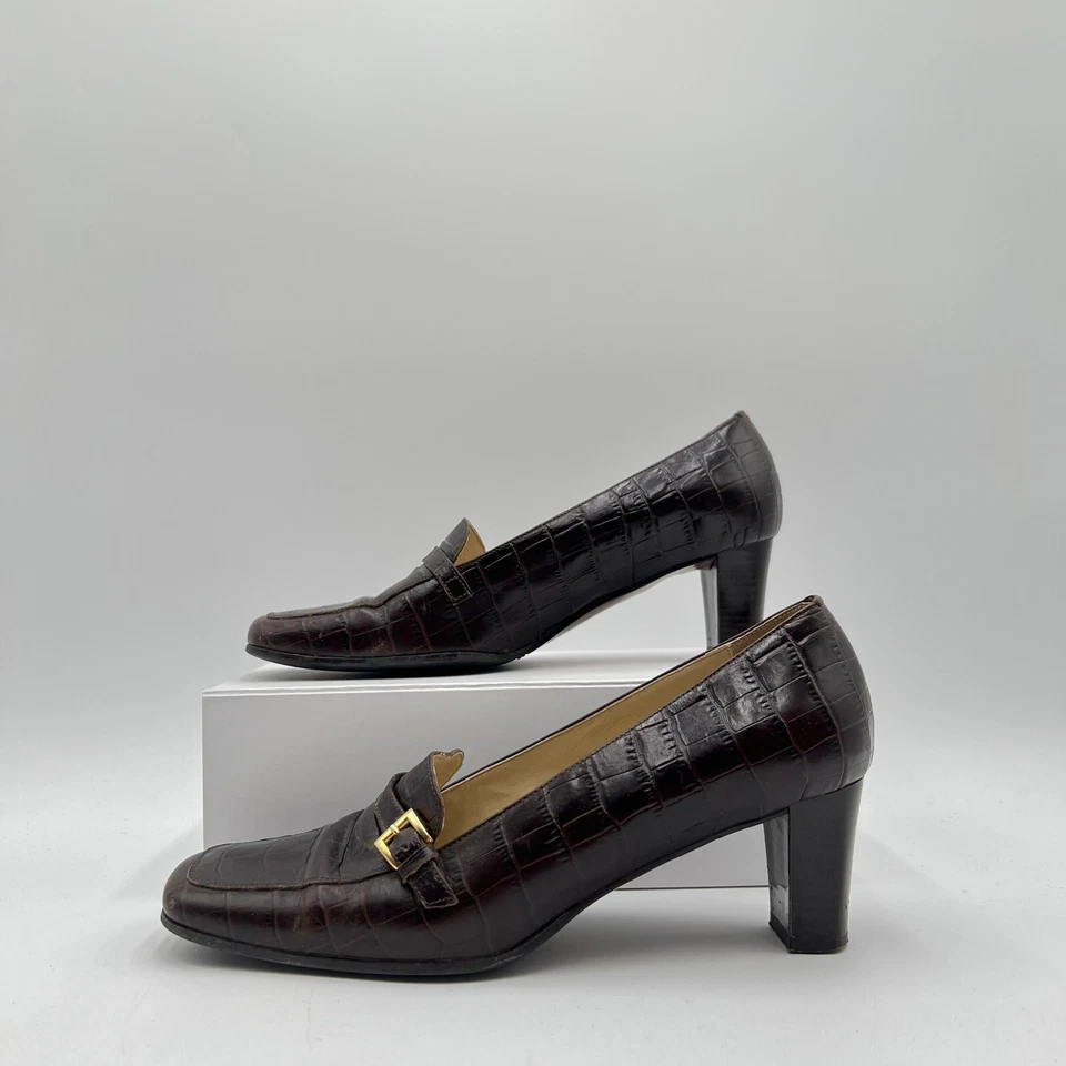 Zapatos informales de cuero marrón con estampado de cocodrilo de 7,5 M para mujer Foto 3 de 4