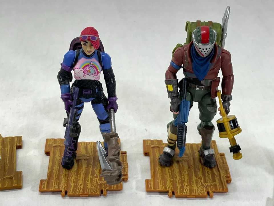 "Lote de 5 figuras de acción Fortnite con armas y accesorios - figuras de acción de 4""". Foto 4 de 4