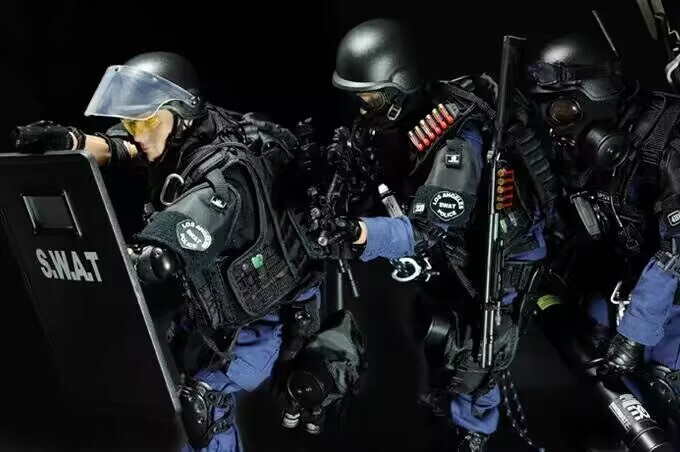 新品 Art Figures 1/6 映画版S．W．A．T． コリン・ファレル